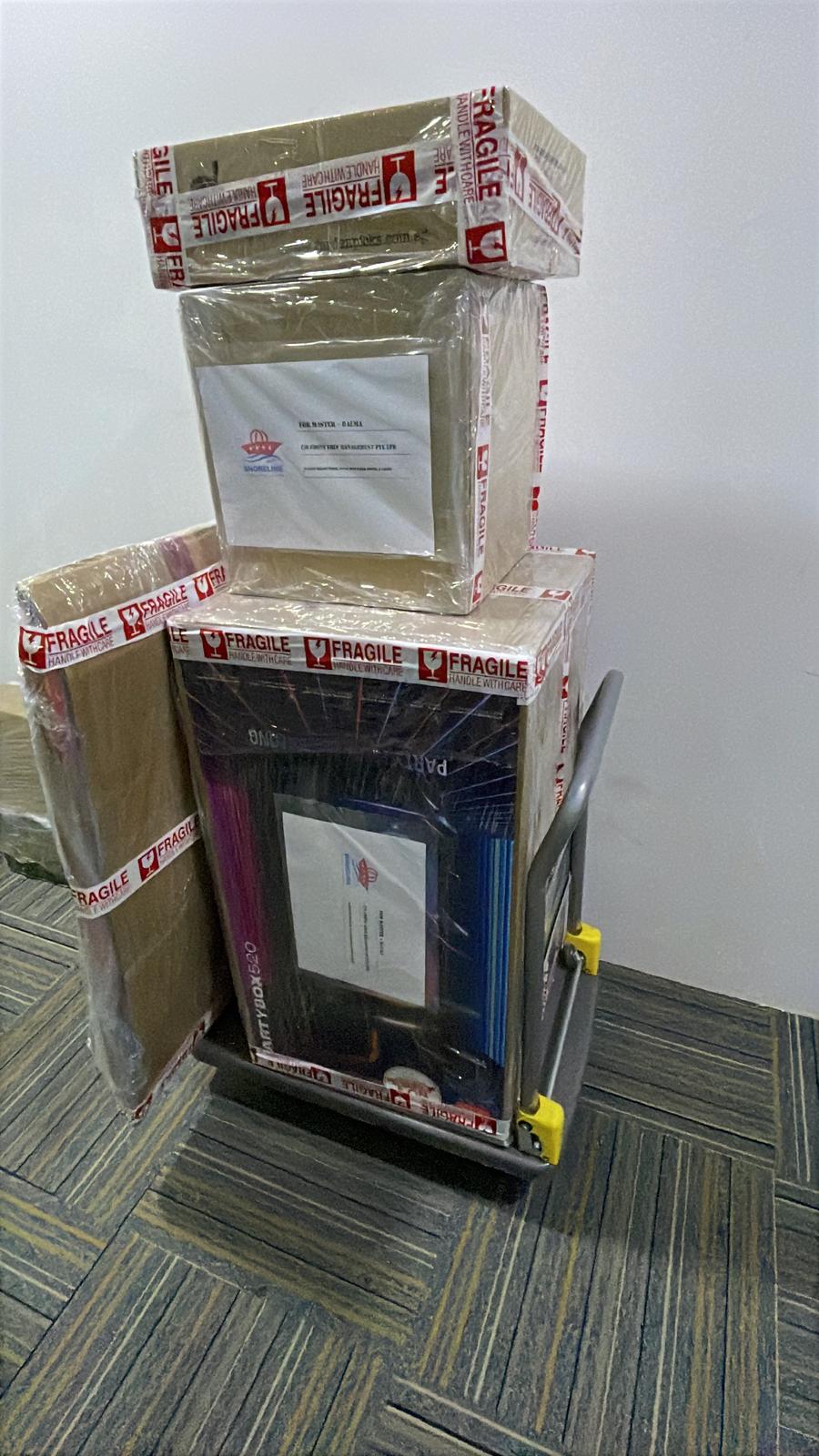 Large SHORELINE electronics delivery